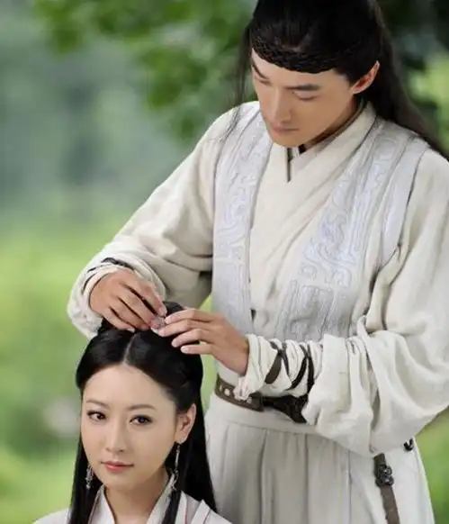 神话三美合体金莎张萌白冰太亮眼,但是这网红滤镜认真的
