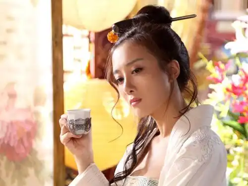 古龙和金庸谁更牛依我看来,两人实在差得远