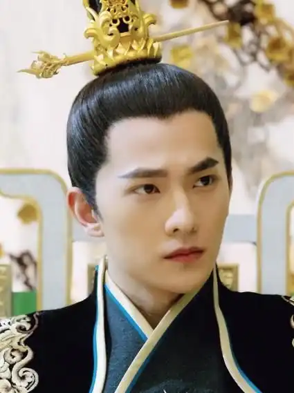 且试天下造型曝光,杨洋颜值回归巅峰,但赵露思却认不出来