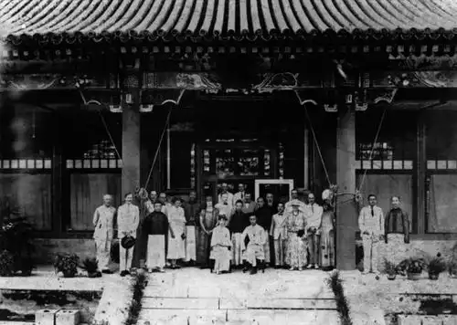 1946年吉林监狱发现一女犯人病死,狱方登记尸体40岁的末代皇后