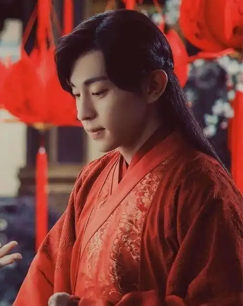 细数古装剧中的红衣少年,朱一龙罗云熙很惊艳,但最好看的却是他
