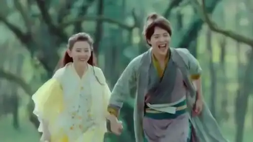 夜天子叶小天夏莹莹在格龙面前秀恩爱,故意激怒他,让他输了比赛
