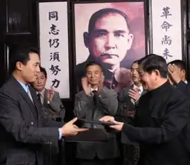 年代大剧大汉口完美收官塑造悲情英雄
