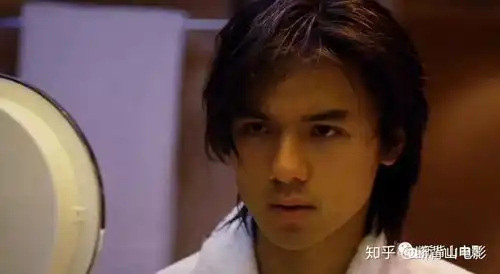 吴彦祖和冯德伦把自己的盛世美颜献给了这部电影美少年之恋
