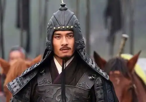 皇后带兵上战场打仗,被敌人捉住,敌人想娶她,她是怎么做的
