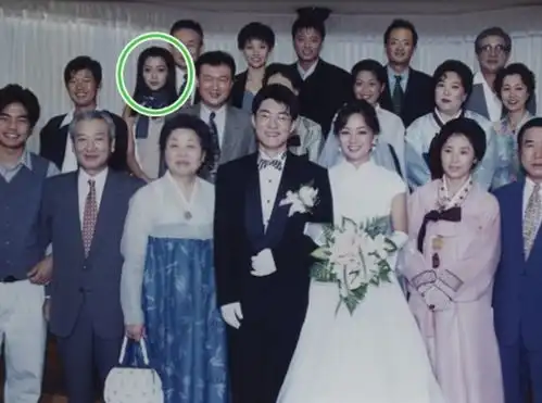 因神话走红,却在巅峰隐退嫁入豪门,金喜善如今过得如何呢