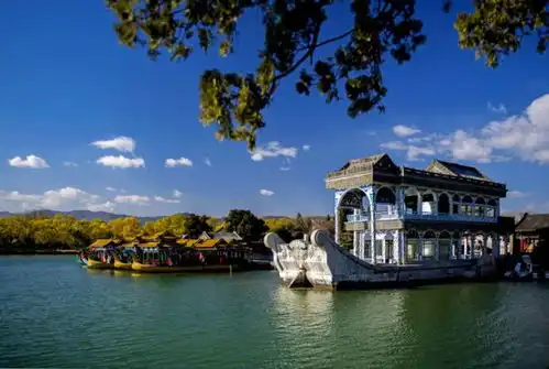 当古建筑会说话时,听听他们对时代变迁的感悟吧
