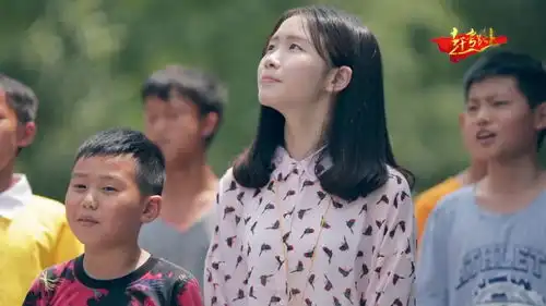 这个女孩的样子真好看