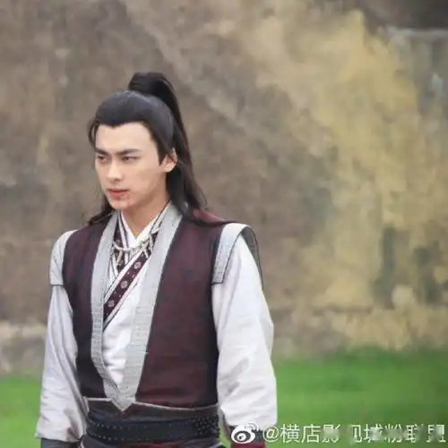 李易峰古剑奇谭旧照分享嫩到掐出水的英俊少年郎
