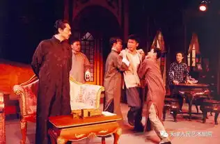 丁小平雷雨中的第九个角色
