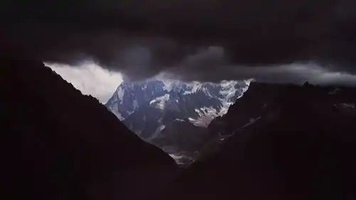 纹身师大敏,荒野生存15天徒步穿越勃朗峰
