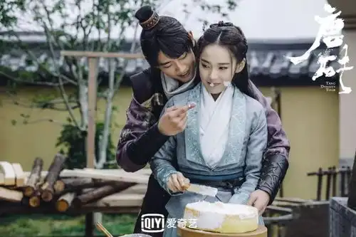 被半个娱乐圈安利的另类甜盐系穿越剧唐砖,你真不约吗

