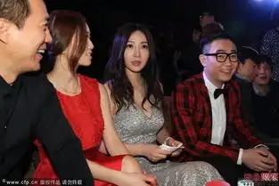 柳岩户外健身秀美胸翘臀