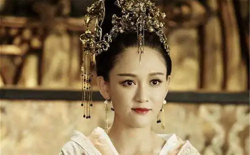 陈乔恩正面回应质疑,40岁仍演少女其实是不得已,心疼
