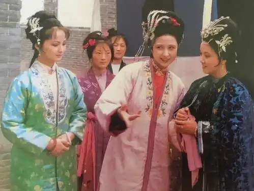 闲话红楼梦花枝巷藏着尤二姐一生中最幸福的一段时光
