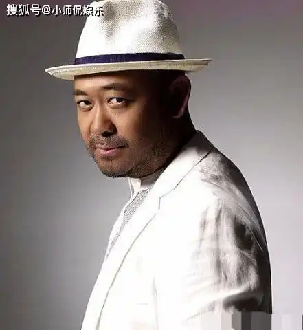 考3次才上北影,哥哥是导演却靠自己成影帝,33年只爱一人