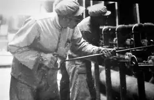 嘉峪关下的钢铁雄师记录02部队老兵激情燃烧的岁月
