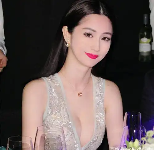 3d女神蓝燕出演新片梦醒黄金城,3d肉蒲团并非她唯一代表作
