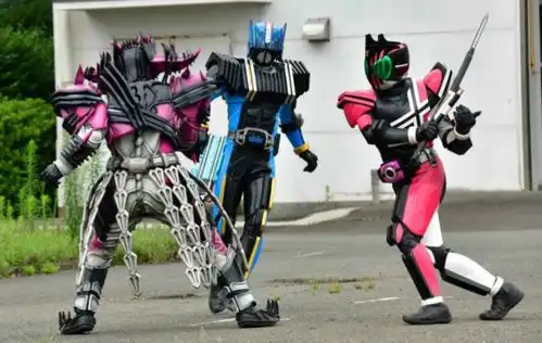 假面骑士时王48集追加剧照,逢魔空拳接白刃,月读变身假面骑士