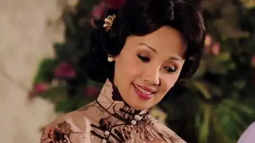 名媛望族豪门大太太与三太太争风吃醋互较劲,哪想两败俱伤了
