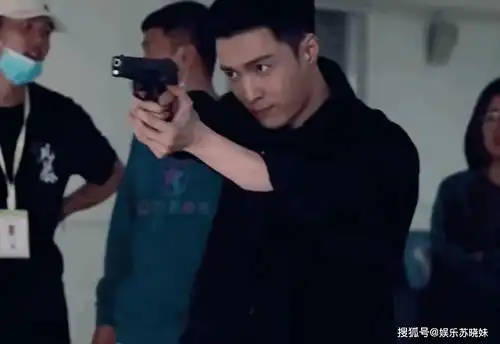 肖战张艺兴领衔一天定档4部不同题材影视剧,暑期档终于要来了
