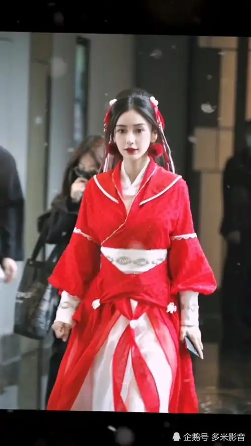 baby貂蝉红衣造型,一身红裙俏皮又可爱