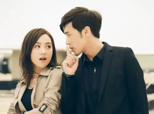 美人为馅8位演员,2位小红3位红成一线,可这位从神坛跌落