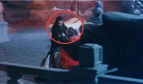 9个连小孩都能看出来的穿帮镜头,网友导演出来保证不打你
