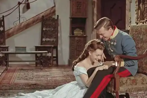 茜茜公主1隐含着对城市的资本主义批判