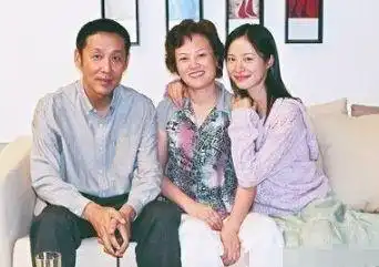 陈道明的女儿陈格近照曝光,美成这样至今无人敢娶
