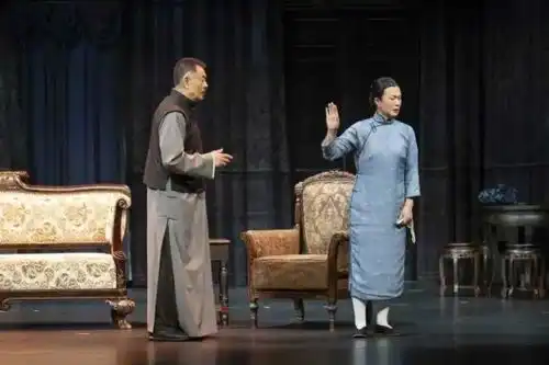 国庆假期,到曹禺剧场看濮存昕导演版雷雨
