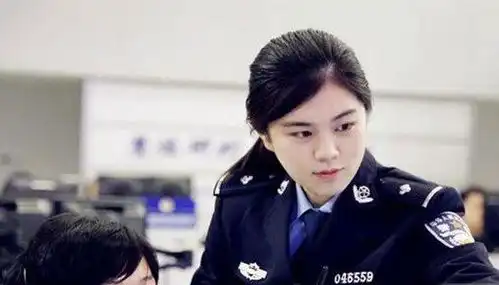 女子吓到腿软拆网购快递拆出一条大鳄鱼,这微商还做不做了