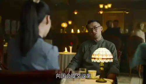 觉醒年代政客张长礼叔侄把文人林纾往坑里带,果真是跳梁小丑

