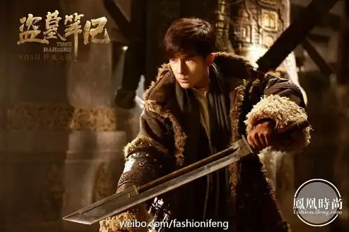 井柏然在盗墓笔记里实在是太黑了
