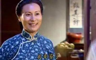 再看情深深雨蒙蒙原来傅文佩看起来最软弱,实际上最有本事
