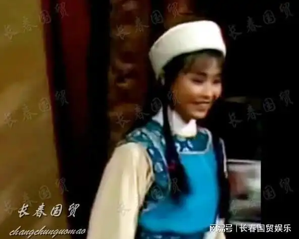 刘嘉玲曾参演83版射雕英雄传,当年剧照曝光清纯甜美
