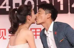 佟丽娅抱儿探班陈思诚没有离婚重归于好

