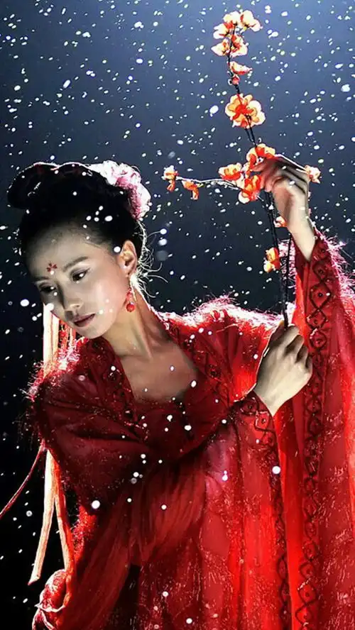 有气质就是不一样,同样是水袖起舞,刘诗诗刘亦菲就拍成写真大片
