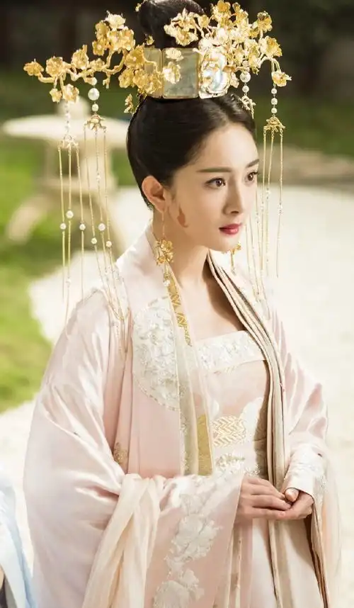 杨幂古装剧照惊鸿一瞥哪一幕才能成为你心中的永恒