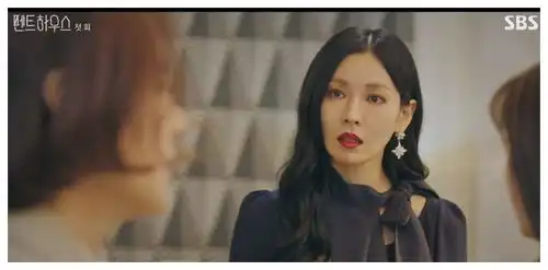 徐迎美回归,金素妍在顶楼的高冷造型一览