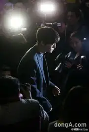 来自星星的你庆功宴组图金秀贤携全智贤秘密入场安宰贤申成禄最抢镜