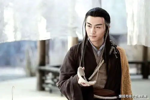 金庸武侠15位男主角武功排行榜,乔峰难进前5,有两人强过石破天
