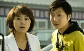 王大治雷人造型亮相董洁避同台独自录节目