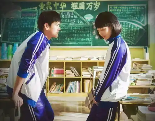 音乐一首循环了299个晚上的歌,一定有让人泪崩的故事吧
