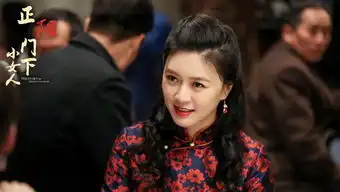 美过范冰冰,为百亿富豪老公守寡4年,如今43岁与女儿形如姐妹