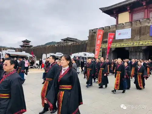 皇宫里的房车展是什么样的兵临城下,房车中国邀你玩转秦王宫