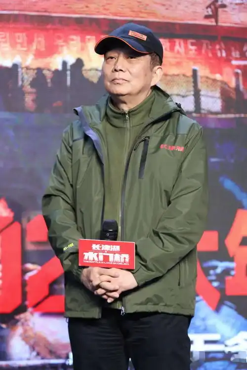 千里万里全家福让观众泪目吴京希望大家记得七连战士的笑容