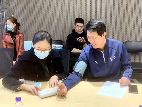 支部之声学习党史办实事发挥优势送健康
