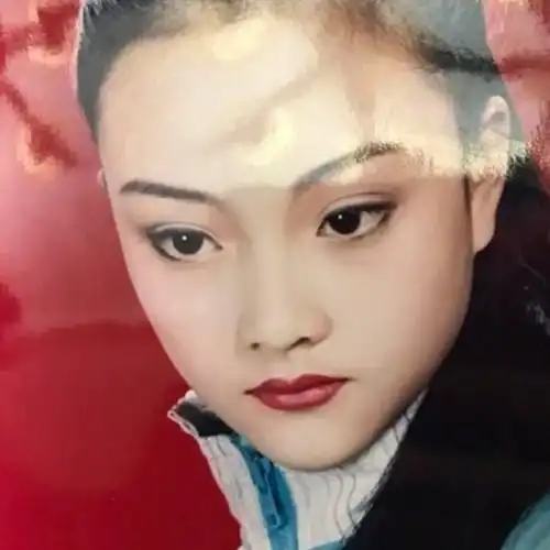 当红小花童年照曝光杨幂郑爽刘亦菲李小璐谁是初代萌王
