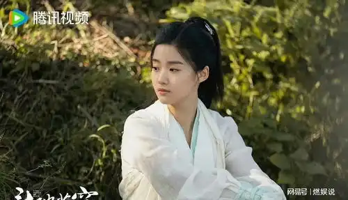 王秀竹演绎斗破苍穹惊艳亮相,性感妖媚女王魅力爆棚
